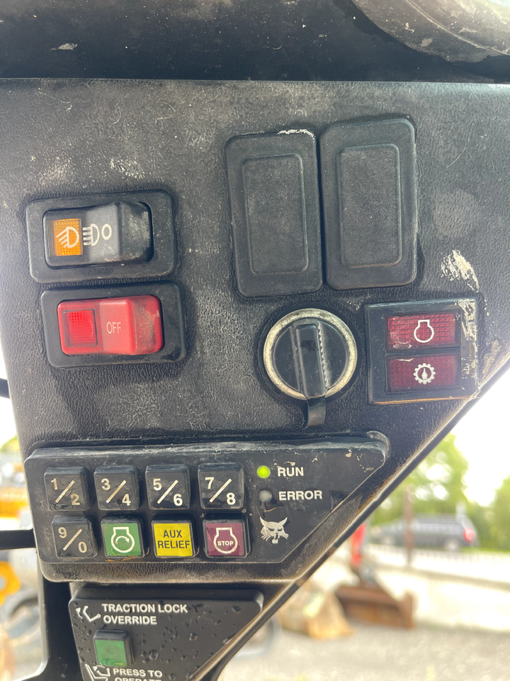 Kompaktlaadur BOBCAT S70: pilt 8