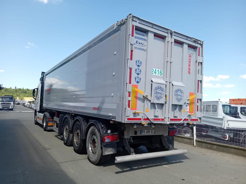 Benalu - Kallur-poolhaagis: pilt 2 Benalu - Kallur-poolhaagis: pilt 2