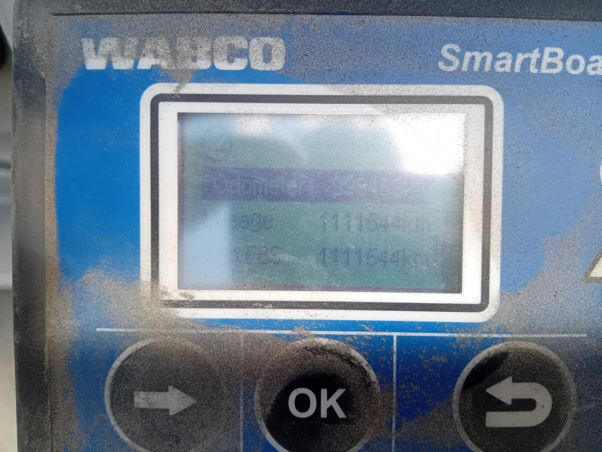 Benalu - Kallur-poolhaagis: pilt 3 Benalu - Kallur-poolhaagis: pilt 3