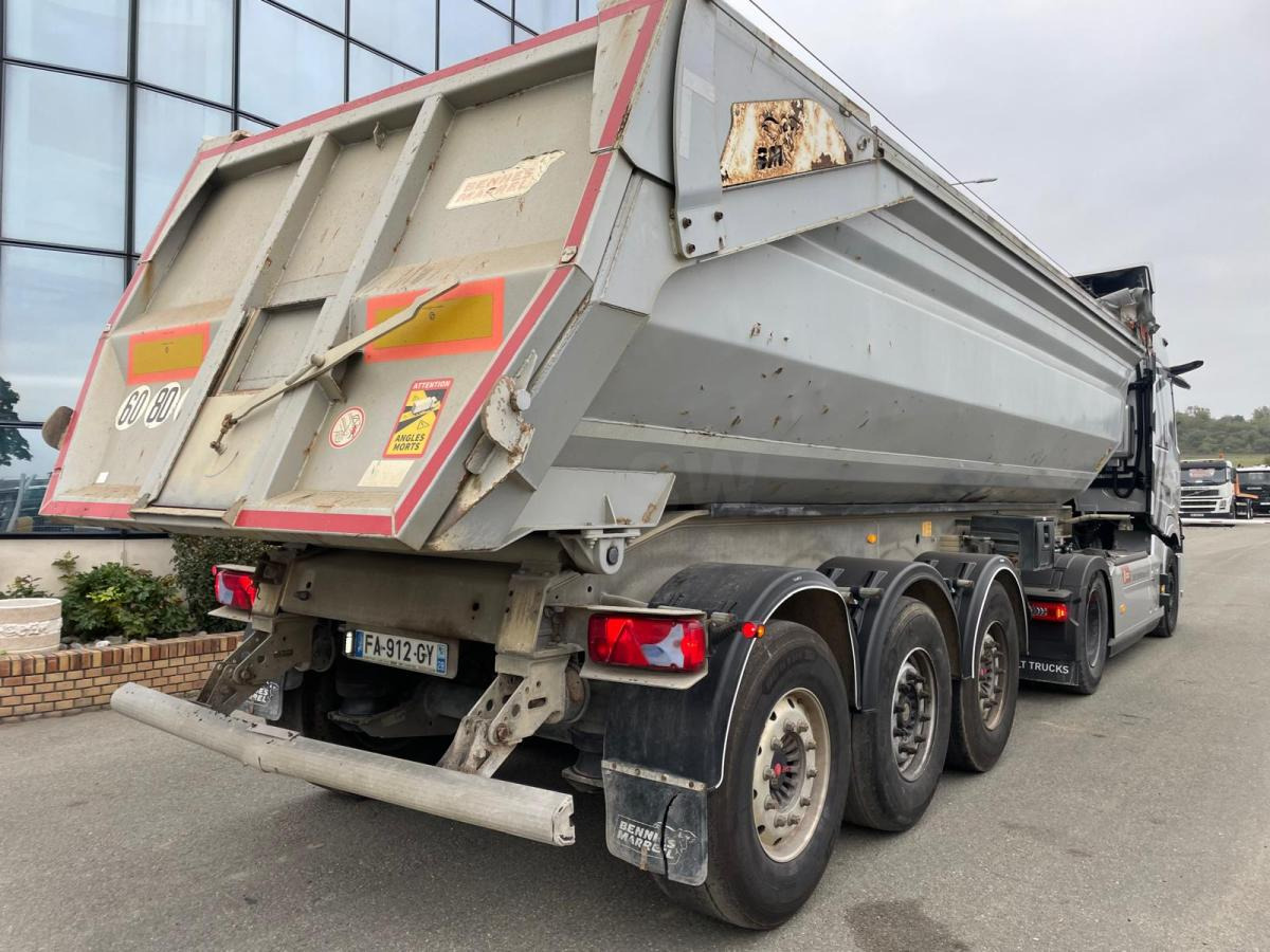 Benalu - Kallur-poolhaagis: pilt 5 Benalu - Kallur-poolhaagis: pilt 5