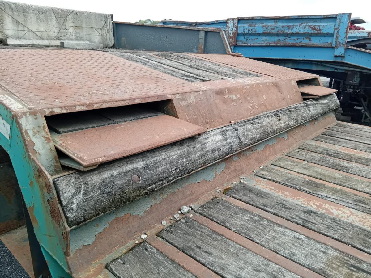 Madal platvormpoolhaagis Castera: pilt 10 Madal platvormpoolhaagis Castera: pilt 10