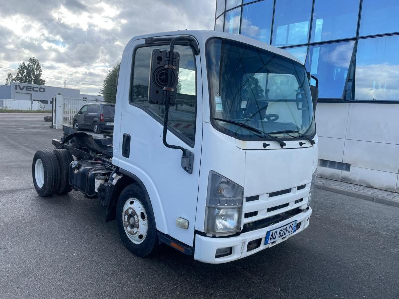 Isuzu - Kabiinišassiiga veoauto: pilt 2 Isuzu - Kabiinišassiiga veoauto: pilt 2