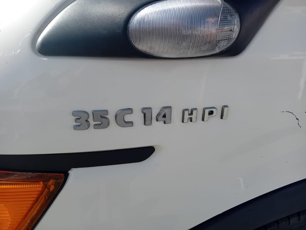 Iveco 35C14HPI - Puksiirauto: pilt 3 Iveco 35C14HPI - Puksiirauto: pilt 3