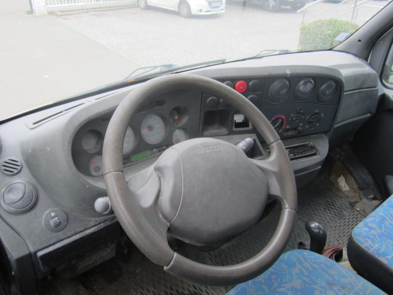 Iveco Daily 35C11 - Tarbesõiduk kallur: pilt 3 Iveco Daily 35C11 - Tarbesõiduk kallur: pilt 3
