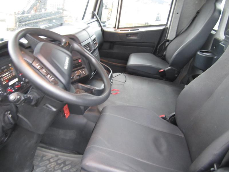 Interior photo 1: Kallurauto Iveco Stralis 420