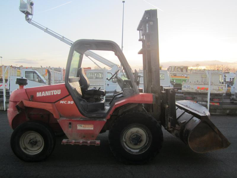 Manitou MC30 - Diiseltõstuk: pilt 5 Manitou MC30 - Diiseltõstuk: pilt 5