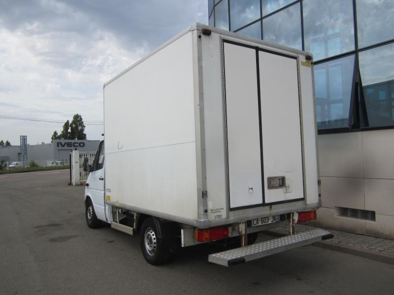 Mercedes 308D - Tarbesõiduk külmik: pilt 3 Mercedes 308D - Tarbesõiduk külmik: pilt 3
