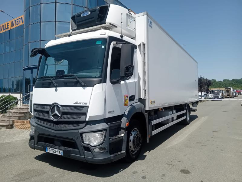 Mercedes Antos 1827 - Külmutiga veoauto: pilt 1 Mercedes Antos 1827 - Külmutiga veoauto: pilt 1
