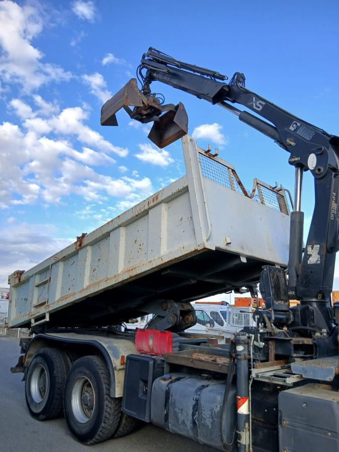 Renault Kerax 380 DXI - Kallurauto, Kraanaga veoauto: pilt 3 Renault Kerax 380 DXI - Kallurauto, Kraanaga veoauto: pilt 3