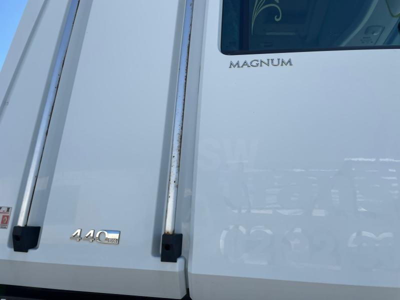 Renault Magnum 440 DXI - Madelveok/ Platvormveok: pilt 5 Renault Magnum 440 DXI - Madelveok/ Platvormveok: pilt 5