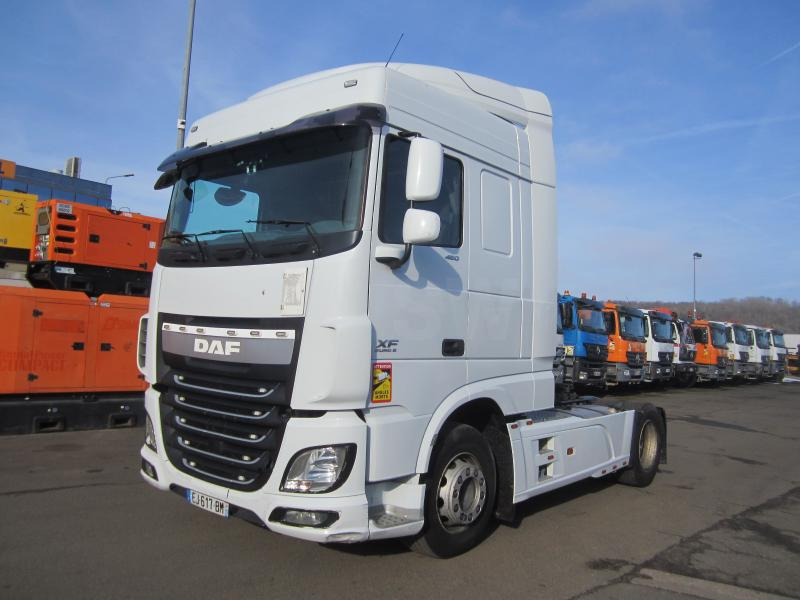 DAF XF105 460 - Sadulveok: pilt 1 DAF XF105 460 - Sadulveok: pilt 1