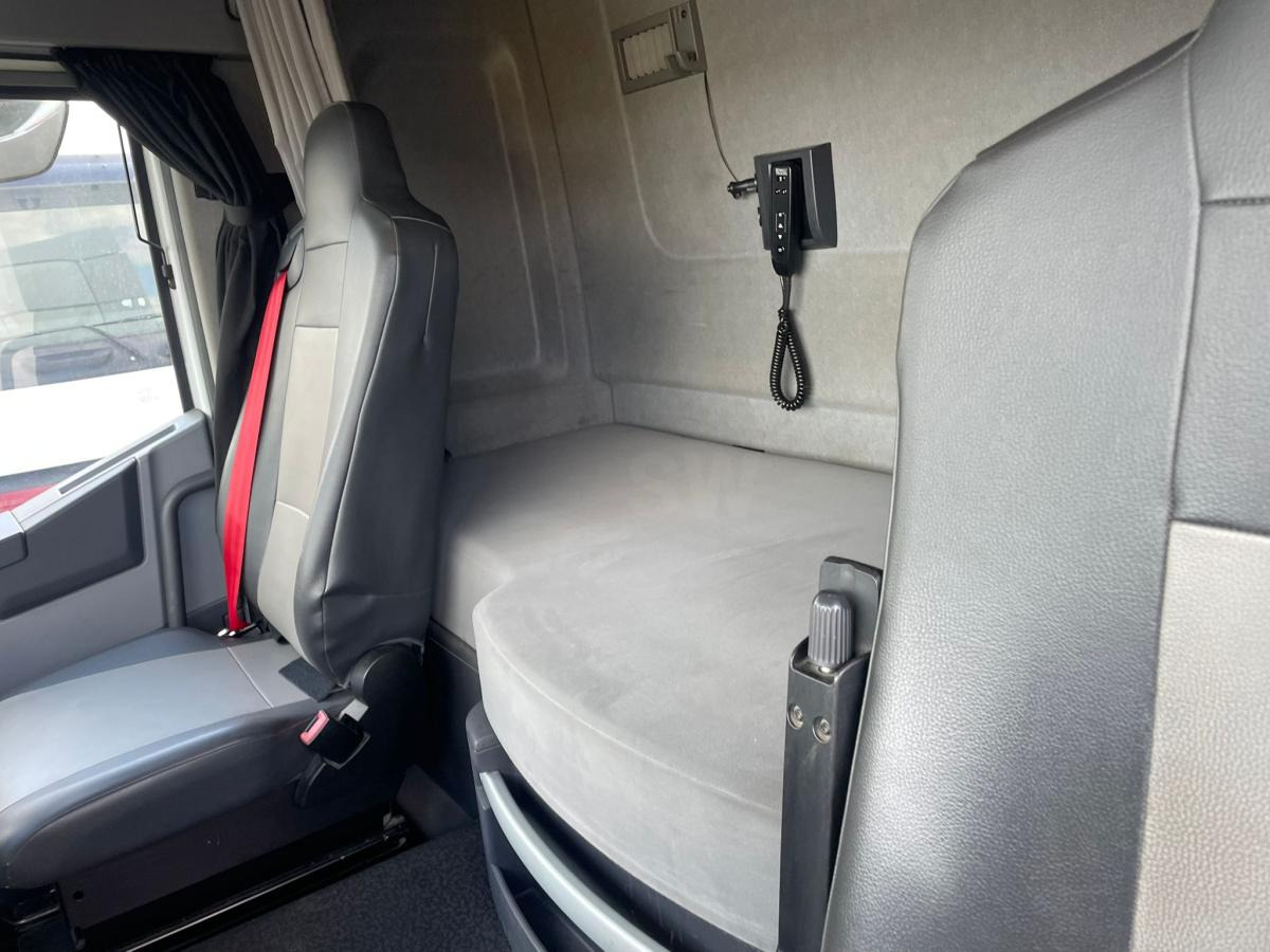 Sadulveok Renault Gamme T 460: pilt 6 Sadulveok Renault Gamme T 460: pilt 6