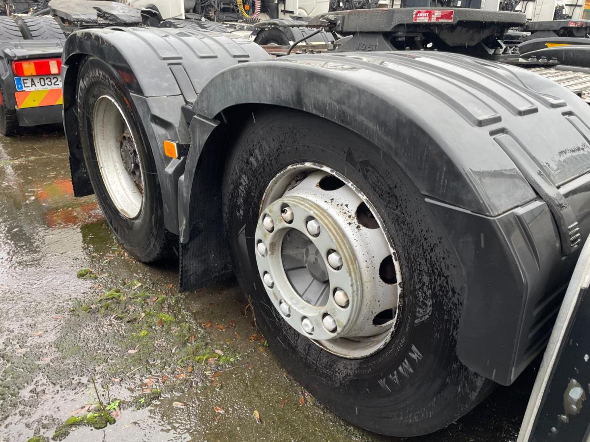 Volvo FH 500 - Sadulveok: pilt 2 Volvo FH 500 - Sadulveok: pilt 2