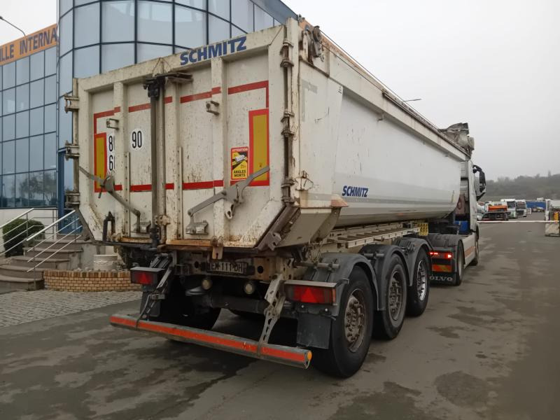 Schmitz - Kallur-poolhaagis: pilt 1 Schmitz - Kallur-poolhaagis: pilt 1