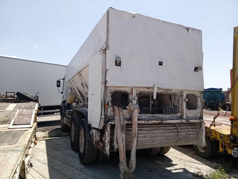 Renault Kerax - Veoauto: pilt 2 Renault Kerax - Veoauto: pilt 2