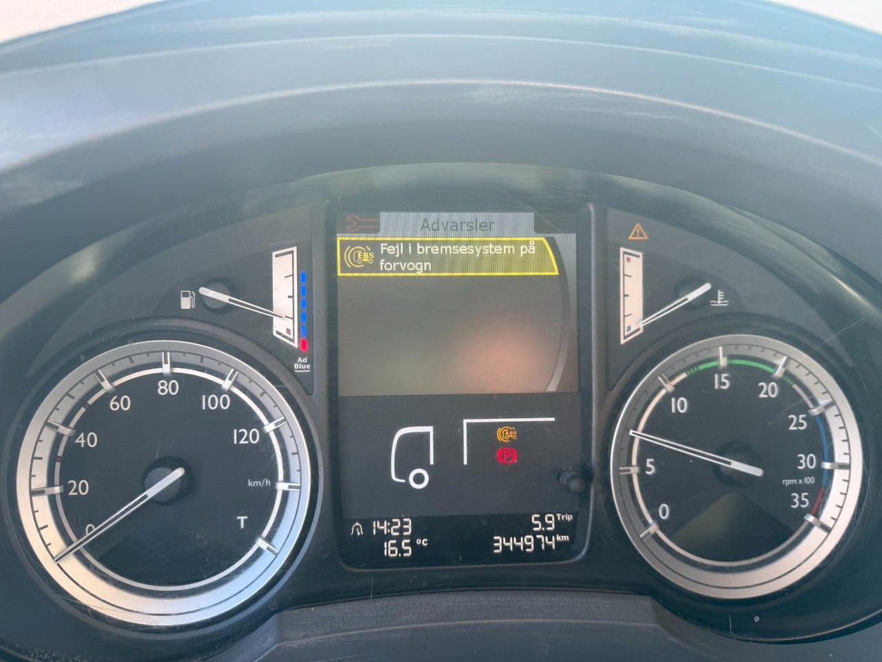 Tent veoauto DAF LF 45 /220 4x2 Curtainsider and Taillift Euro 6: pilt 13 Tent veoauto DAF LF 45 /220 4x2 Curtainsider and Taillift Euro 6: pilt 13