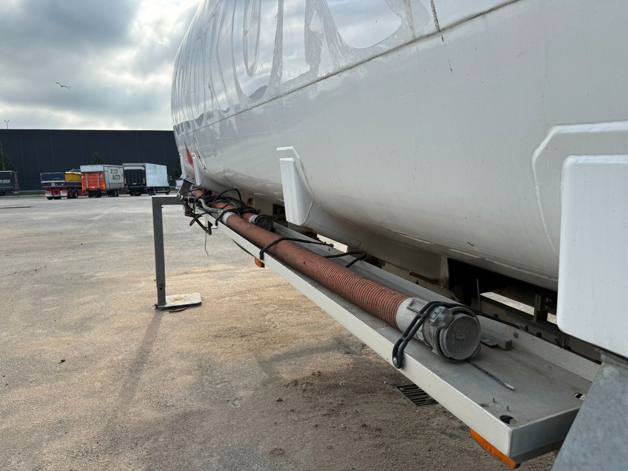 Tsisternauto HMK Bilcon 23.800 L ADR Tank: pilt 12