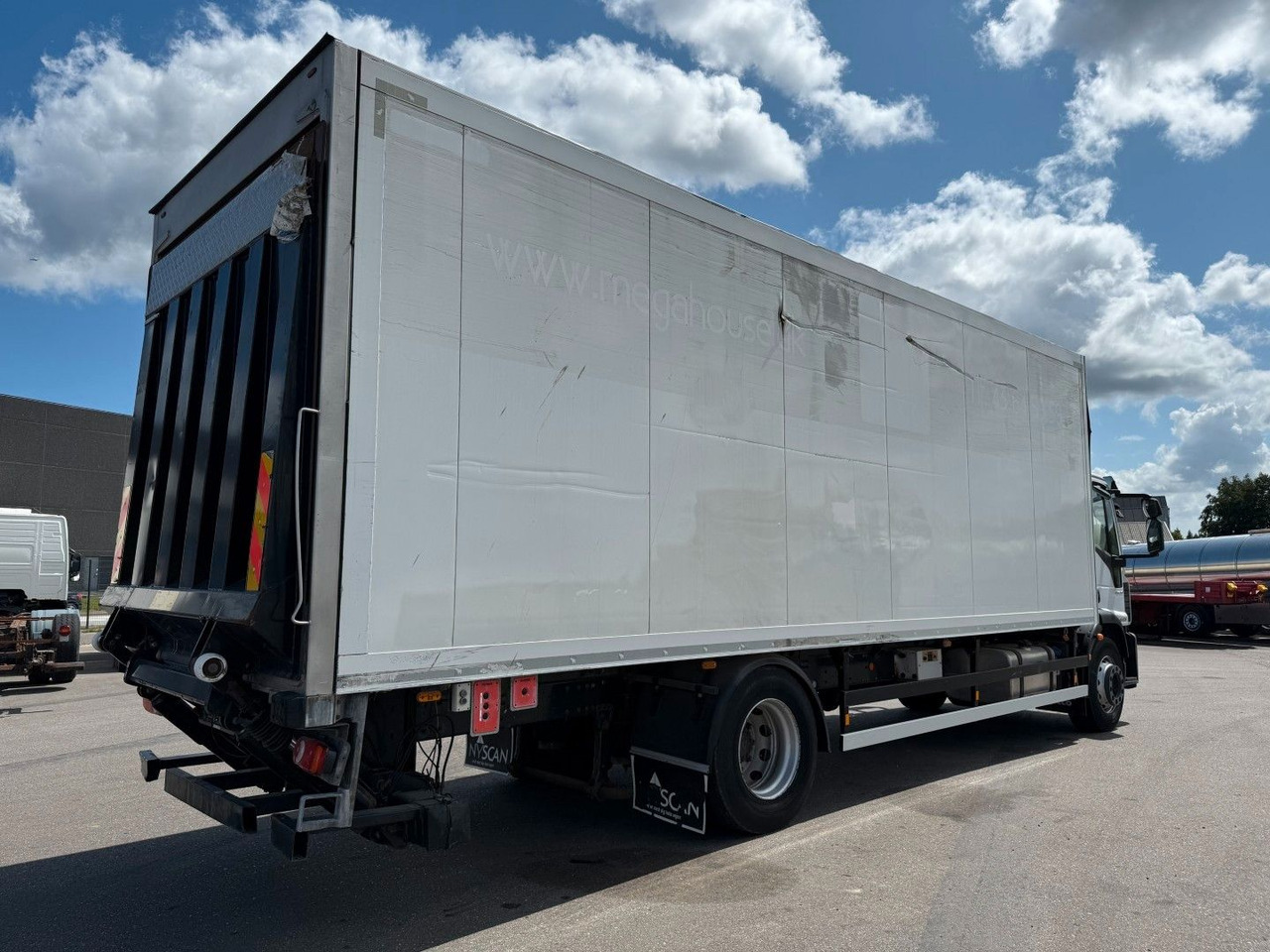 Iveco 180E32 4x2 Schmitz / Thermo King T-1200R Spectru Iveco 180E32 4x2 Schmitz / Thermo King T-1200R Spectru - Külmutiga veoauto: pilt 3 Iveco 180E32 4x2 Schmitz / Thermo King T-1200R Spectru Iveco 180E32 4x2 Schmitz / Thermo King T-1200R Spectru - Külmutiga veoauto: pilt 3