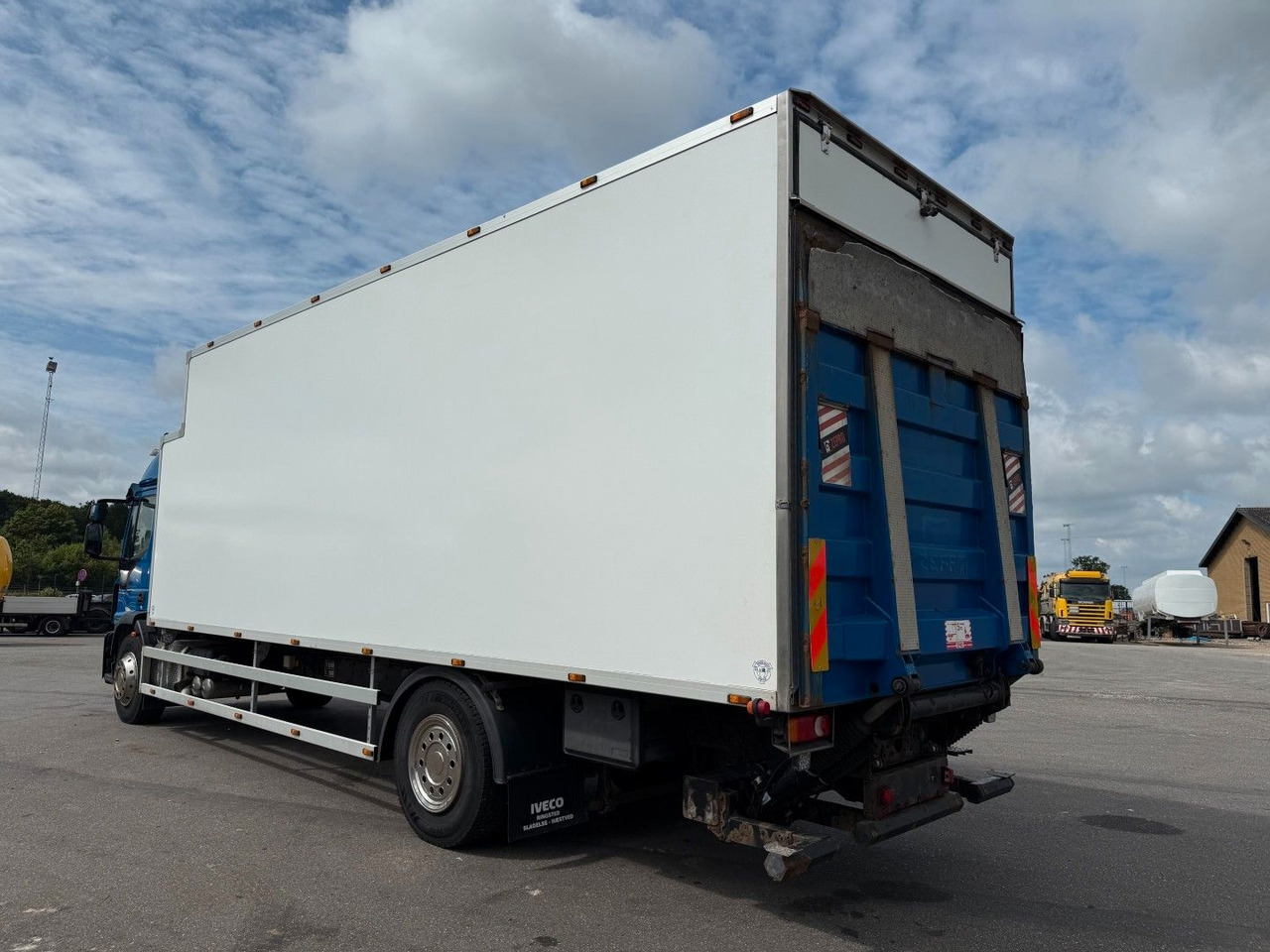 Iveco EuroCargo 180 E28 4x2 Thermo King T-1000R - Külmutiga veoauto: pilt 4 Iveco EuroCargo 180 E28 4x2 Thermo King T-1000R - Külmutiga veoauto: pilt 4
