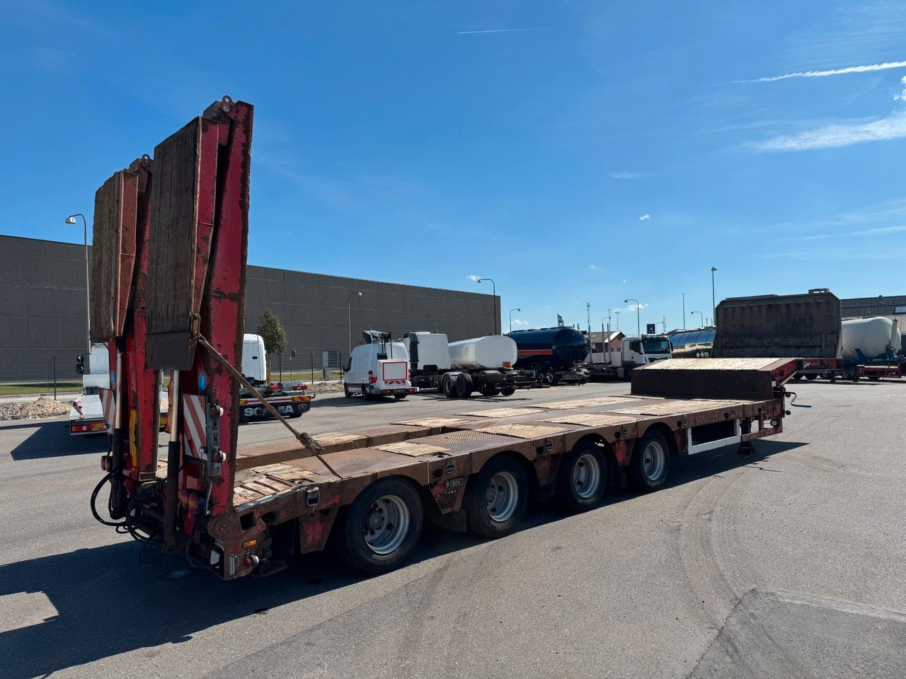 Kel-Berg Faymonville 4 axle Ausziehbar Tieflader - Madal platvormpoolhaagis: pilt 3 Kel-Berg Faymonville 4 axle Ausziehbar Tieflader - Madal platvormpoolhaagis: pilt 3