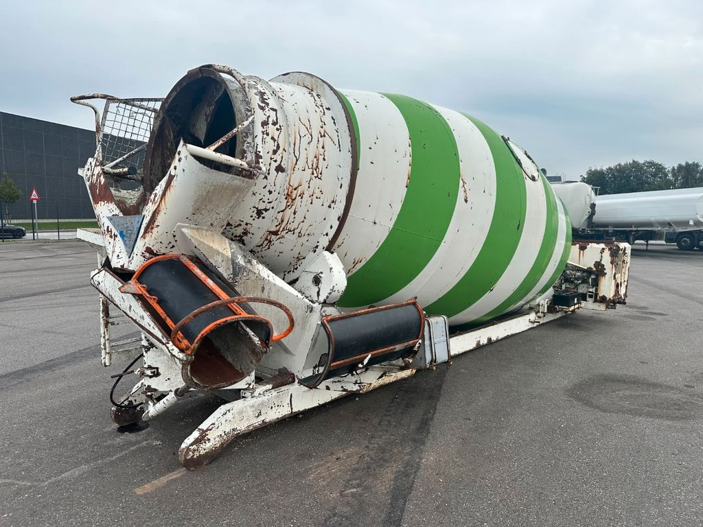 LT 90 D 9 m3 Concrete Mixer on Flat / Deutz - Autobetoonisegisti: pilt 3 LT 90 D 9 m3 Concrete Mixer on Flat / Deutz - Autobetoonisegisti: pilt 3