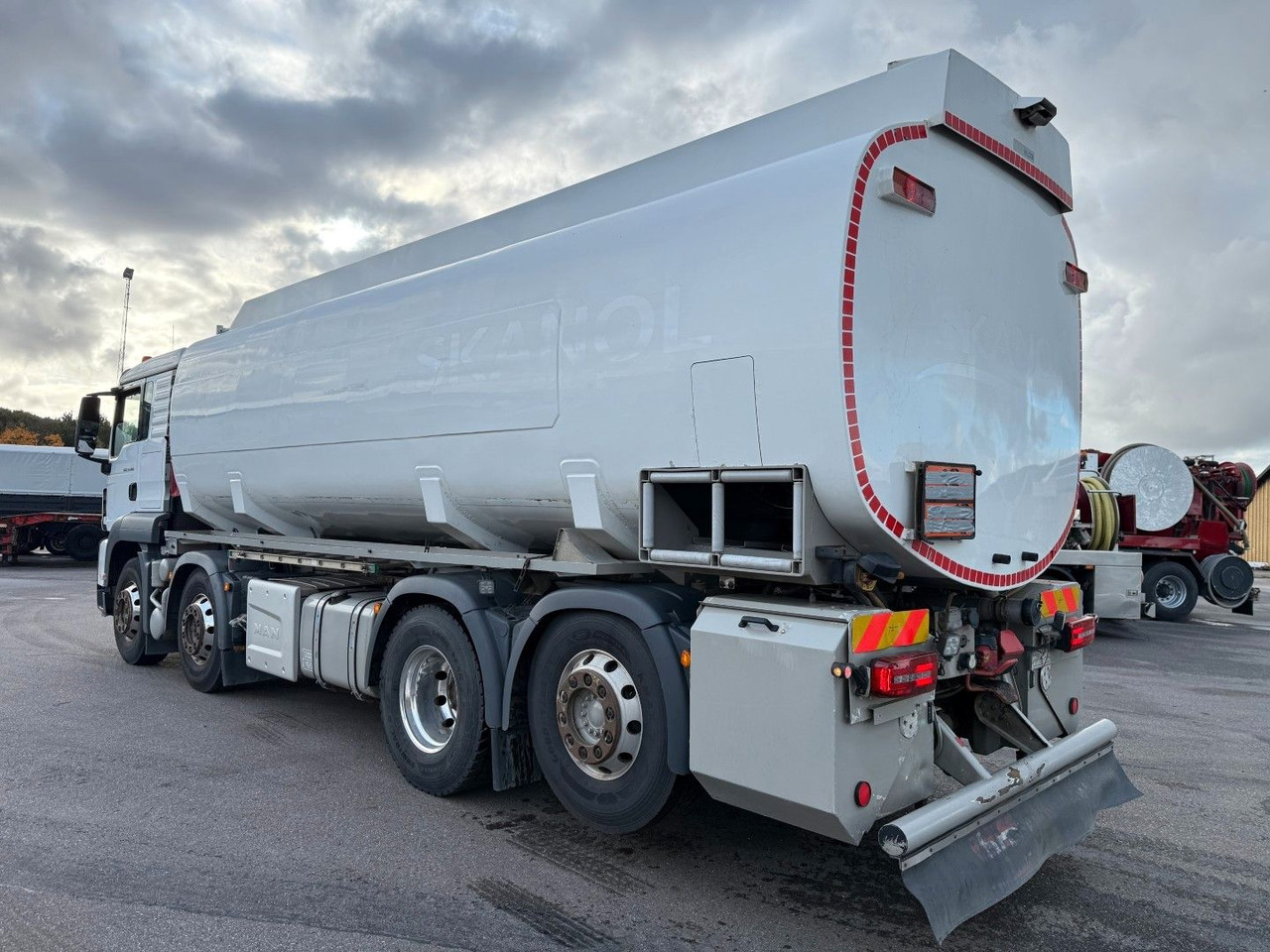 MAN TGS 35.480 8x2*6 Euro 6 23.000 l ADR Tanktruck - Tsisternauto: pilt 4 MAN TGS 35.480 8x2*6 Euro 6 23.000 l ADR Tanktruck - Tsisternauto: pilt 4