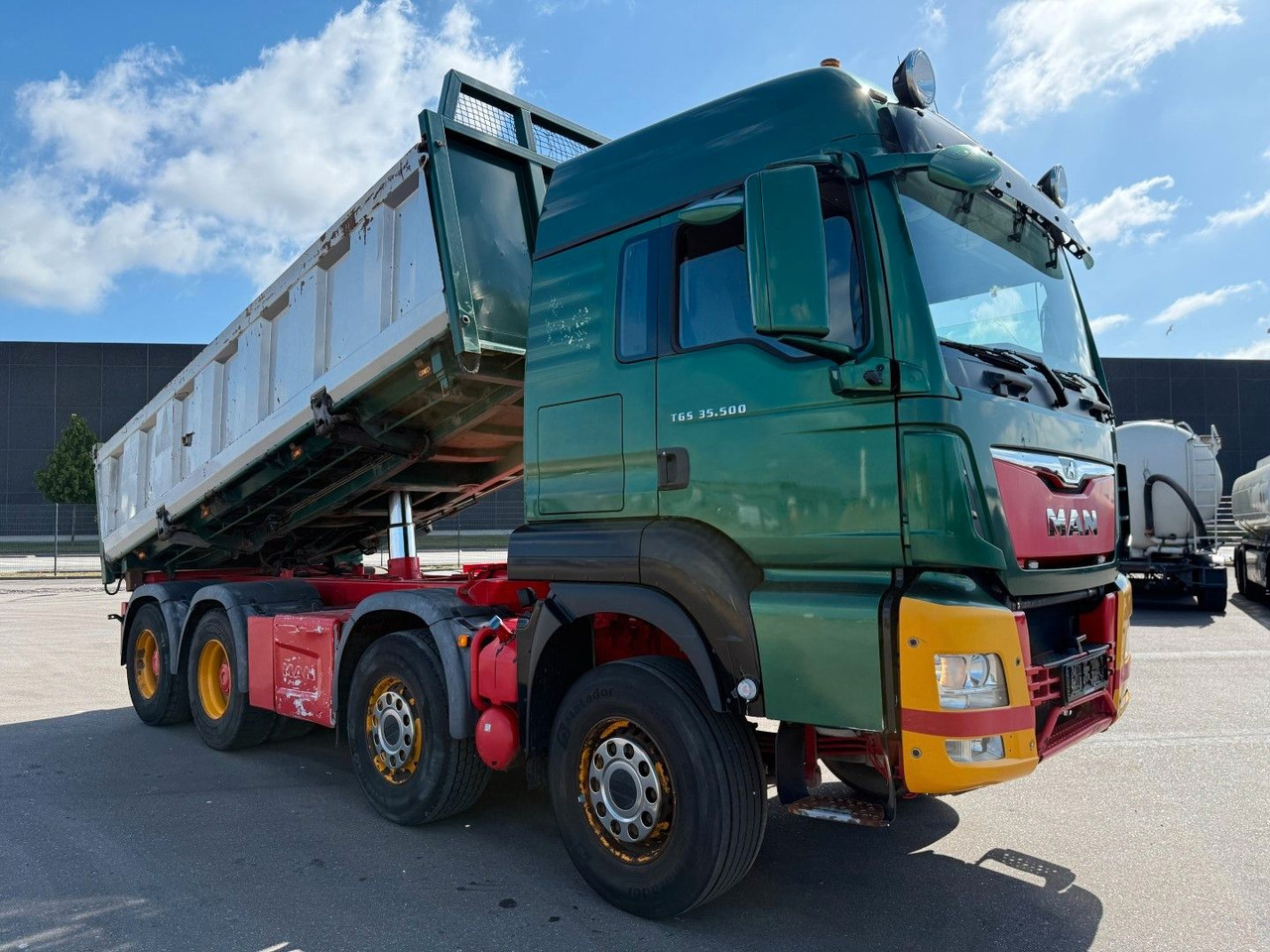 MAN TGS 35.500 8x4 Euro 6 Pendel Steel Tipper MAN TGS 35.500 8x4 Euro 6 Pendel Steel Tipper - Kallurauto: pilt 2 MAN TGS 35.500 8x4 Euro 6 Pendel Steel Tipper MAN TGS 35.500 8x4 Euro 6 Pendel Steel Tipper - Kallurauto: pilt 2