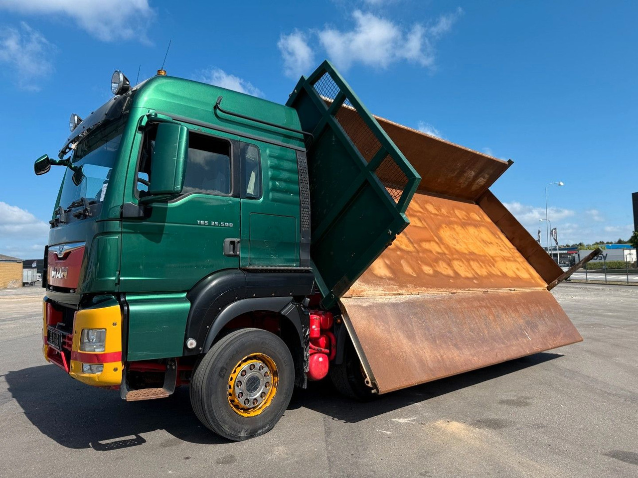 MAN TGS 35.500 8x4 Euro 6 Pendel Steel Tipper MAN TGS 35.500 8x4 Euro 6 Pendel Steel Tipper - Kallurauto: pilt 5 MAN TGS 35.500 8x4 Euro 6 Pendel Steel Tipper MAN TGS 35.500 8x4 Euro 6 Pendel Steel Tipper - Kallurauto: pilt 5