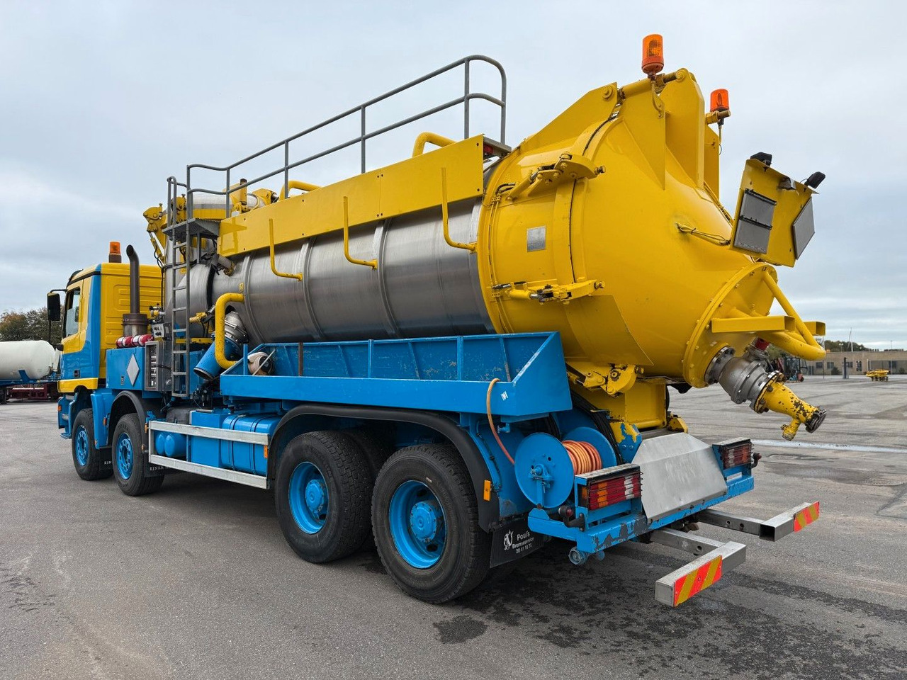 Mercedes-Benz Actros 4140 8x4 KOKS MEGAVAC 8000 ADR Dry Vac - Vaakumveok: pilt 4 Mercedes-Benz Actros 4140 8x4 KOKS MEGAVAC 8000 ADR Dry Vac - Vaakumveok: pilt 4