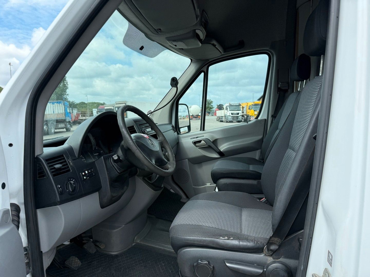 Mercedes-Benz Sprinter 516 516 CDI Versalift ET-36-LF ECO 13.7 - Veoautolt tõusev platvorm: pilt 5 Mercedes-Benz Sprinter 516 516 CDI Versalift ET-36-LF ECO 13.7 - Veoautolt tõusev platvorm: pilt 5