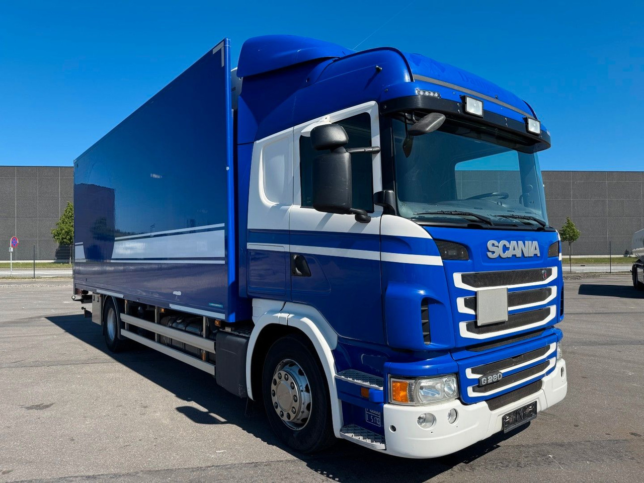 Scania G280 4x2 TK -800R Isokoffer Euro 6 - Kasti veoauto: pilt 2 Scania G280 4x2 TK -800R Isokoffer Euro 6 - Kasti veoauto: pilt 2