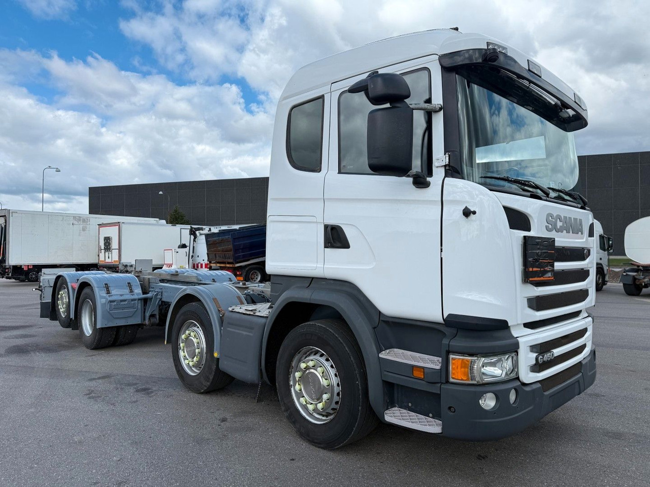 Scania G450 8x2*6 ADR Chassis / Fahrgestell / Euro 6 - Kabiinišassiiga veoauto: pilt 2 Scania G450 8x2*6 ADR Chassis / Fahrgestell / Euro 6 - Kabiinišassiiga veoauto: pilt 2