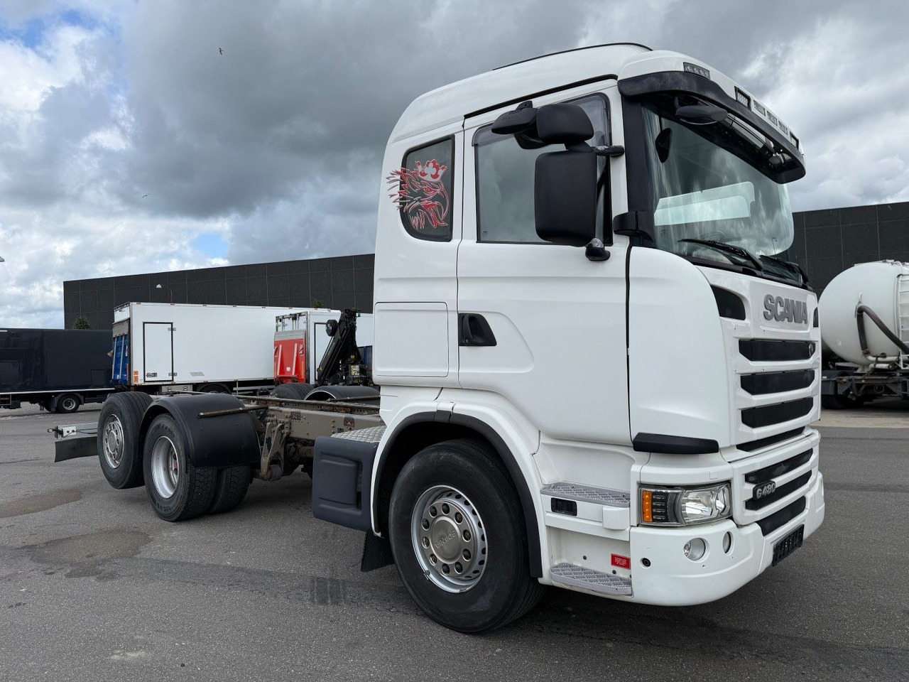 Scania G480 6x2*4 ADR Chassis / Fahrgestell / Retarder - Kabiinišassiiga veoauto: pilt 2 Scania G480 6x2*4 ADR Chassis / Fahrgestell / Retarder - Kabiinišassiiga veoauto: pilt 2