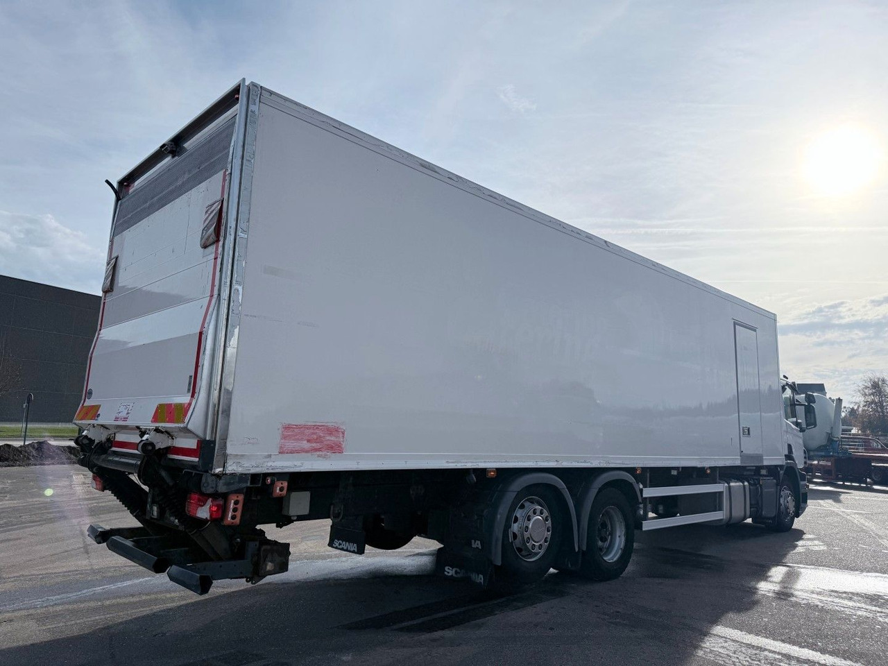 Scania P320 6x2*4 Carrier Supra 1250 Mt 9.80 m Kühl - Külmutiga veoauto: pilt 3 Scania P320 6x2*4 Carrier Supra 1250 Mt 9.80 m Kühl - Külmutiga veoauto: pilt 3