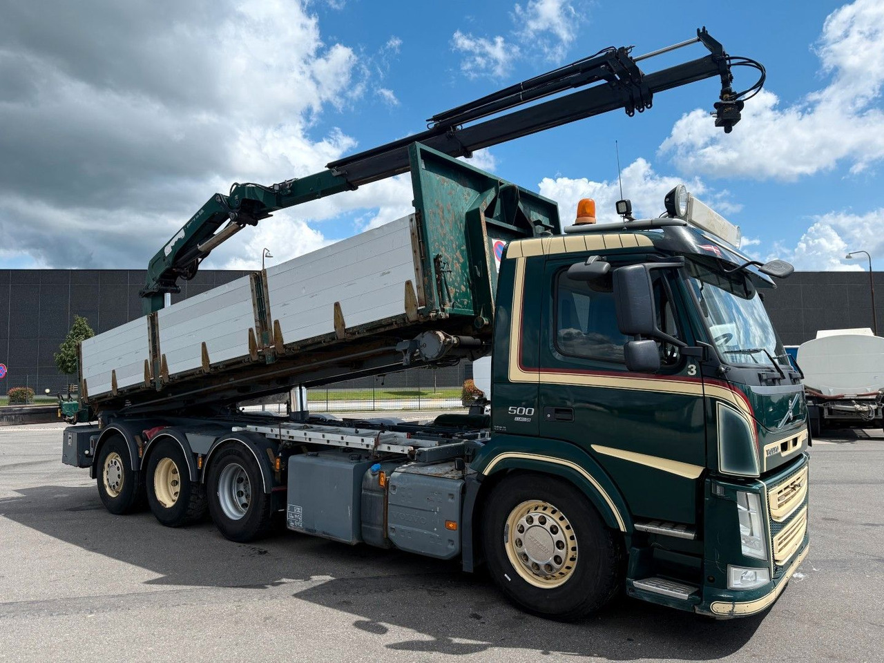Volvo FM500 8x4*4 Tipper / Crane HMF2620-K5 - Kallurauto, Kraanaga veoauto: pilt 3 Volvo FM500 8x4*4 Tipper / Crane HMF2620-K5 - Kallurauto, Kraanaga veoauto: pilt 3