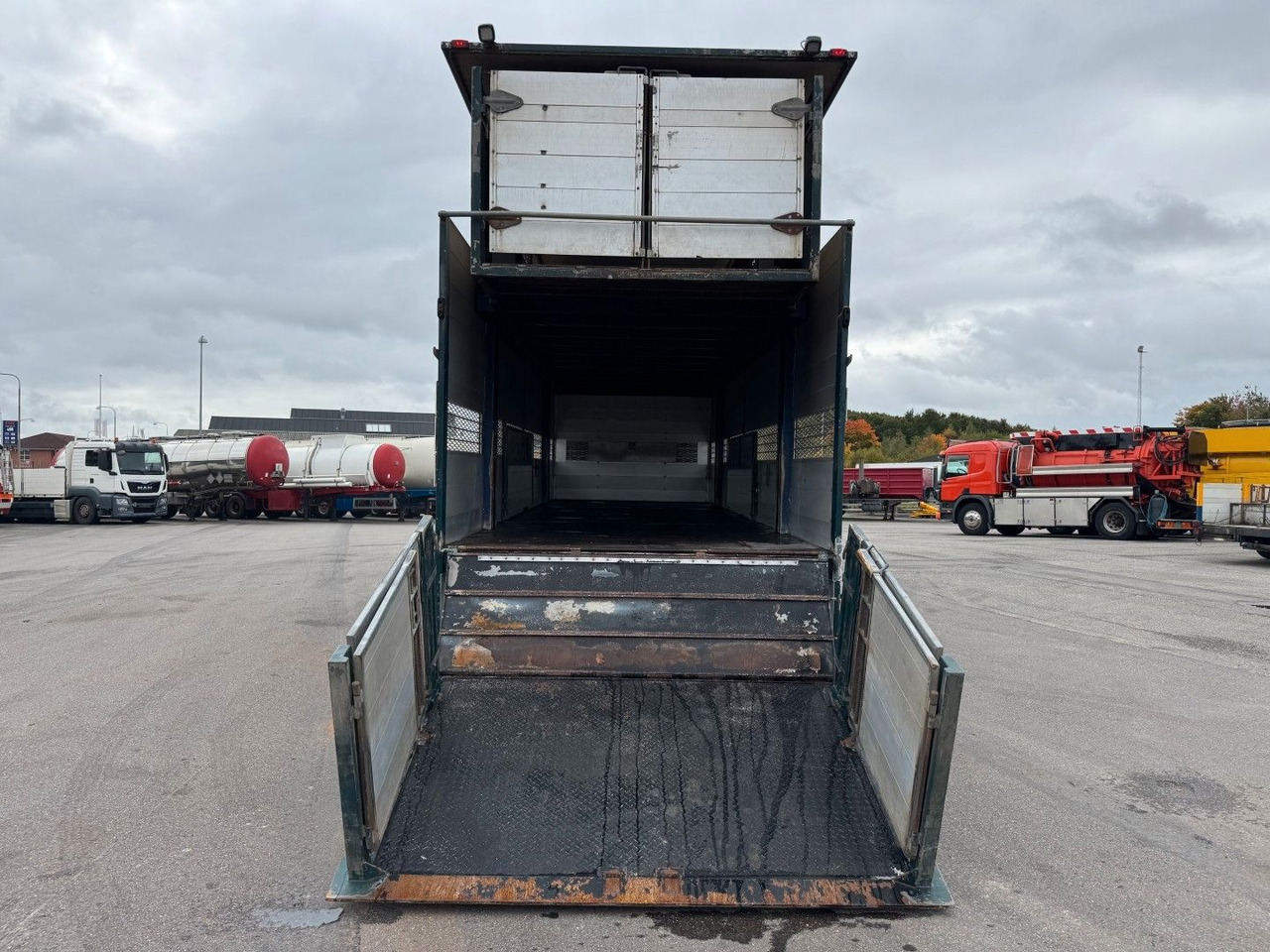 Hobuseauto Volvo FM9 380 6x2*4 Tiertransporter / Livestock: pilt 11 Hobuseauto Volvo FM9 380 6x2*4 Tiertransporter / Livestock: pilt 11