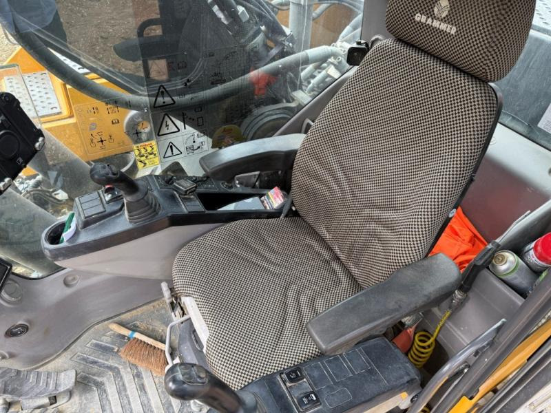 Volvo EC380ENL - Lintekskavaator: pilt 5 Volvo EC380ENL - Lintekskavaator: pilt 5