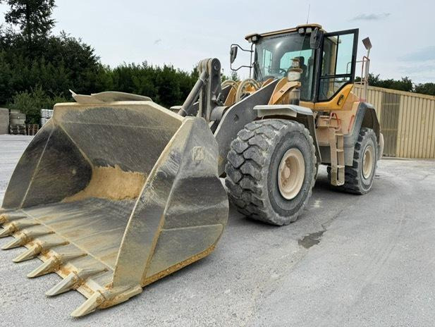 Volvo L180H - Rataslaadur: pilt 1 Volvo L180H - Rataslaadur: pilt 1