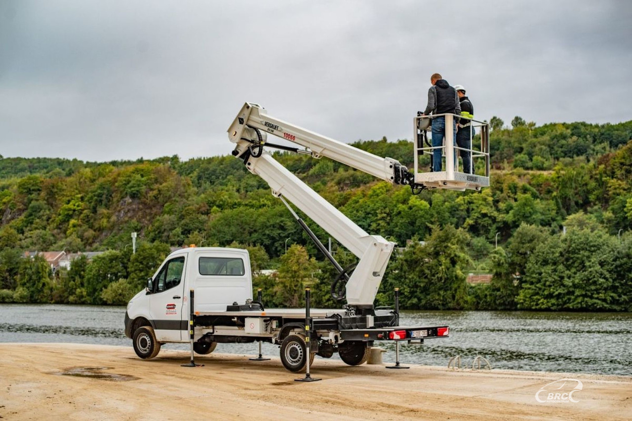 Mercedes-Benz Sprinter - Veoautolt tõusev platvorm: pilt 4 Mercedes-Benz Sprinter - Veoautolt tõusev platvorm: pilt 4