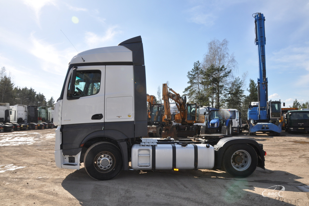 Mercedes-Benz Actros - Sadulveok: pilt 3 Mercedes-Benz Actros - Sadulveok: pilt 3