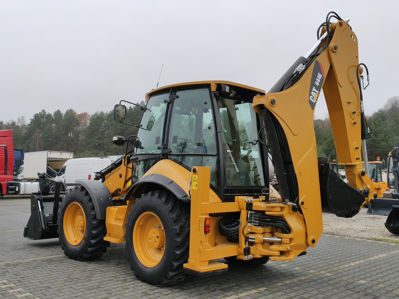 Caterpillar 444E Premier Sterowanie na Joystickach FULL OPCJA - Ekskavaator-laadur: pilt 4 Caterpillar 444E Premier Sterowanie na Joystickach FULL OPCJA - Ekskavaator-laadur: pilt 4