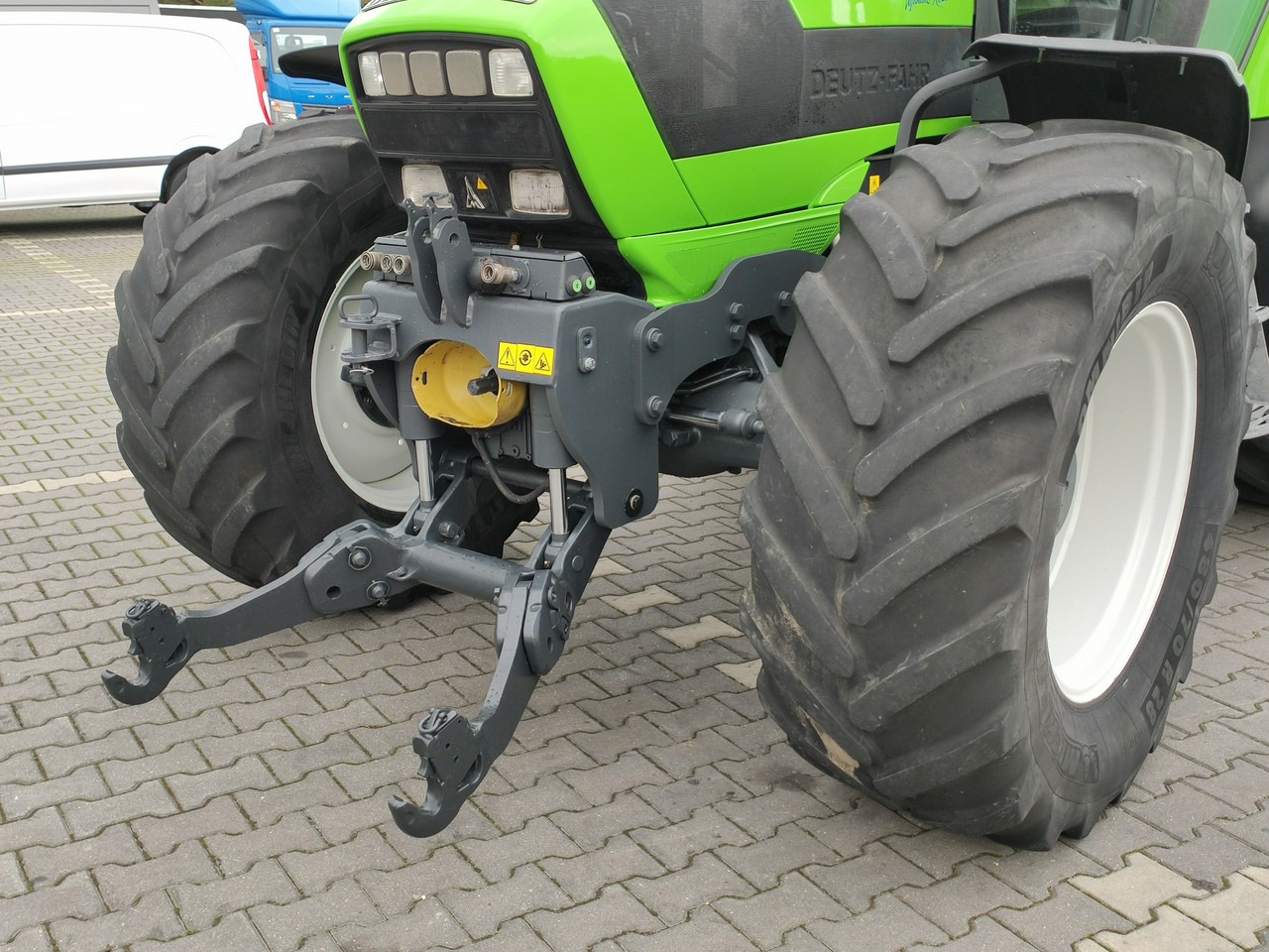 Deutz Fahr Agrotron M620 4x4 Przedni Tuz Wałek W.O.M Wyjścia do Przyczepy - Traktor: pilt 4 Deutz Fahr Agrotron M620 4x4 Przedni Tuz Wałek W.O.M Wyjścia do Przyczepy - Traktor: pilt 4