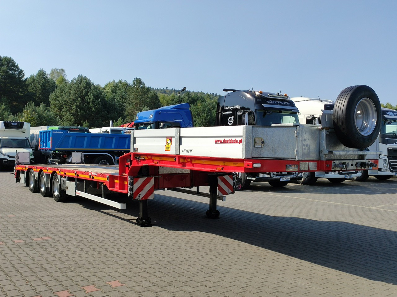 EMTECH Ład-33.3 tony 3osie Tylna oś skrętna Przednia Podnoszona - Madal platvormpoolhaagis: pilt 5 EMTECH Ład-33.3 tony 3osie Tylna oś skrętna Przednia Podnoszona - Madal platvormpoolhaagis: pilt 5