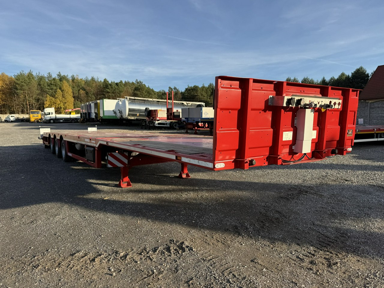 Faymonville Niskopodłogowa Telemega Rozciągana 7m 3-Osiowa Oś skrętna - Madal platvormpoolhaagis: pilt 4 Faymonville Niskopodłogowa Telemega Rozciągana 7m 3-Osiowa Oś skrętna - Madal platvormpoolhaagis: pilt 4