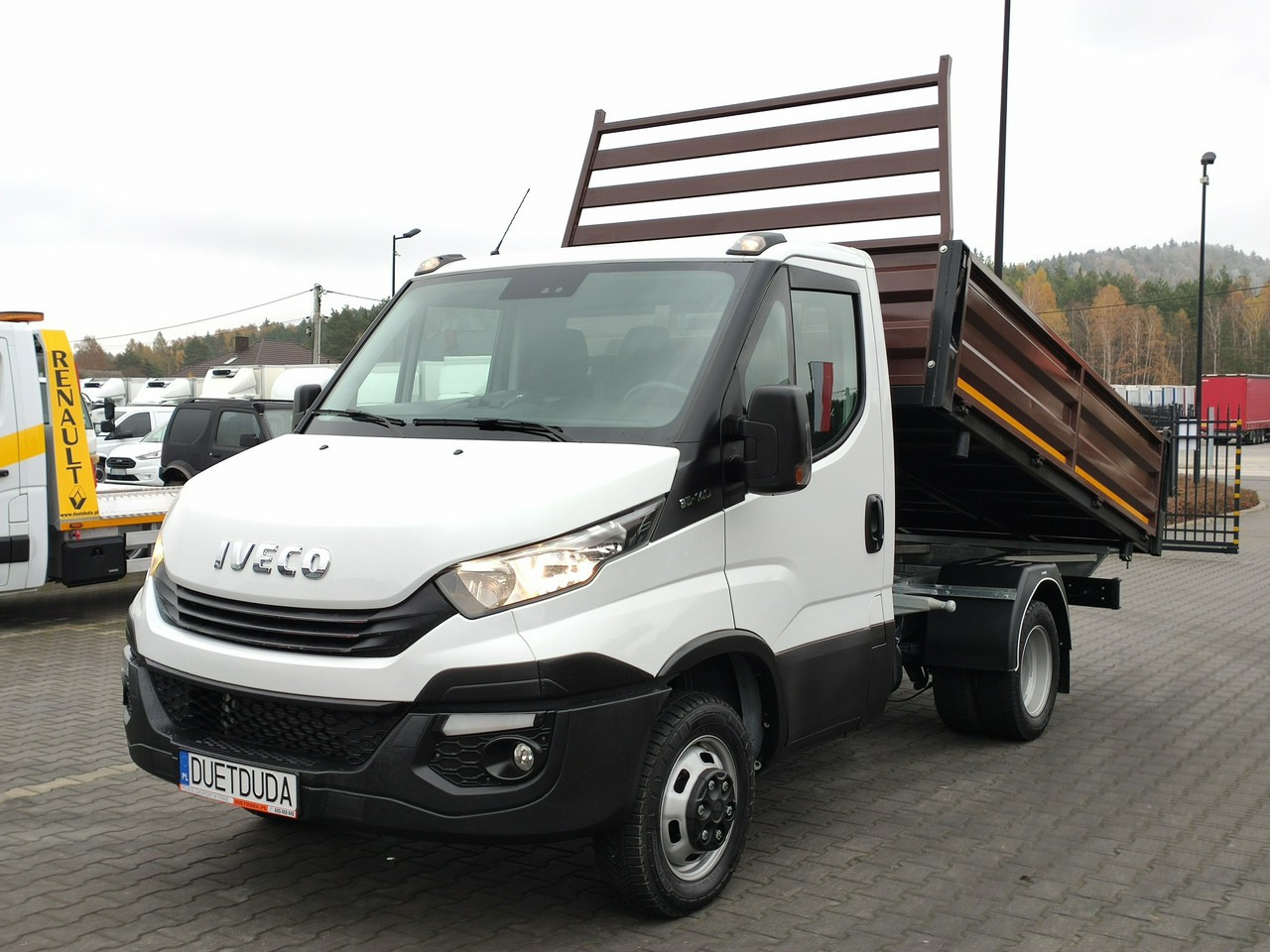 Iveco Daily 35C14 - Tarbesõiduk kallur: pilt 3 Iveco Daily 35C14 - Tarbesõiduk kallur: pilt 3