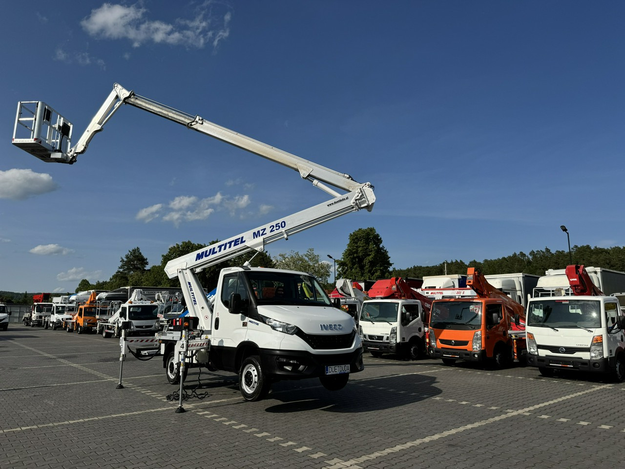 Iveco Daily 35S14 - Veoautolt tõusev platvorm: pilt 3 Iveco Daily 35S14 - Veoautolt tõusev platvorm: pilt 3