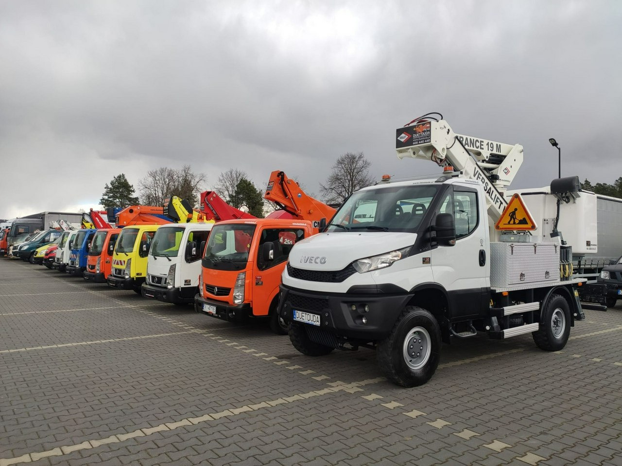 Iveco Daily 55S17W 4x4 Zwyżka 19m Versalift Lat 55 TB Time France - Veoautolt tõusev platvorm: pilt 2 Iveco Daily 55S17W 4x4 Zwyżka 19m Versalift Lat 55 TB Time France - Veoautolt tõusev platvorm: pilt 2