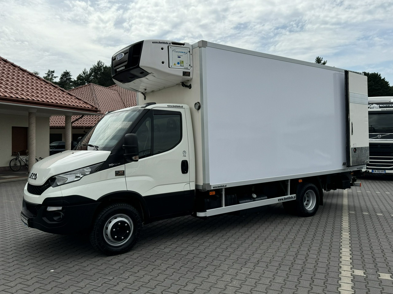 Tarbesõiduk külmik Iveco Daily 70C17 Mroźnia Agregat Carrier Supra 750 10-Palet + Winda: pilt 8