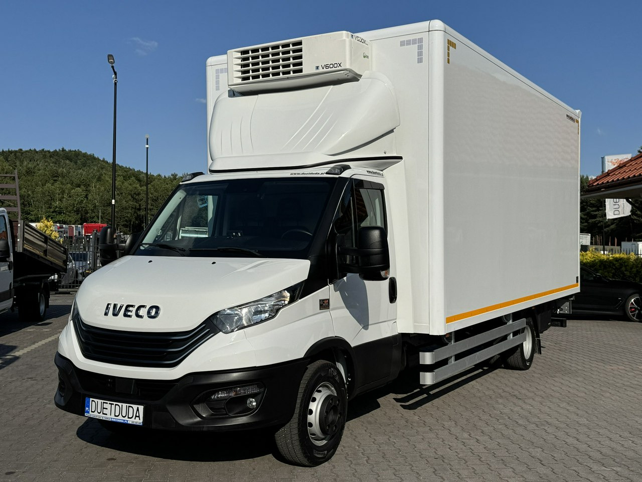 Iveco Daily 72C18 Mroźnia HI-MATIC 14 Euro Palet - Tarbesõiduk külmik: pilt 4 Iveco Daily 72C18 Mroźnia HI-MATIC 14 Euro Palet - Tarbesõiduk külmik: pilt 4