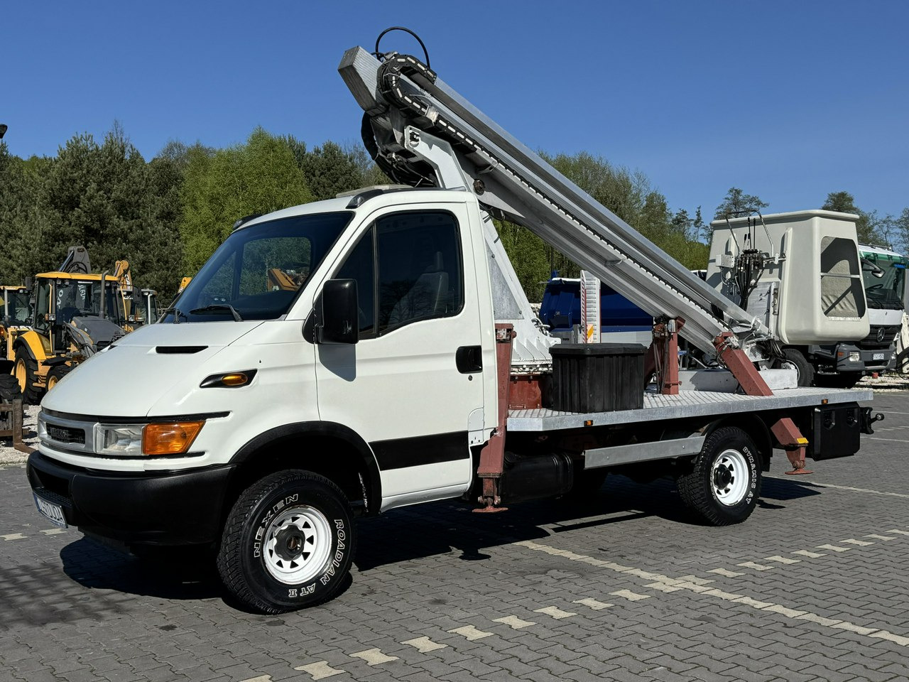 Iveco Daily - Veoautolt tõusev platvorm: pilt 5 Iveco Daily - Veoautolt tõusev platvorm: pilt 5